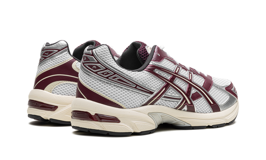 Gel-1130 "Maroon Banner"