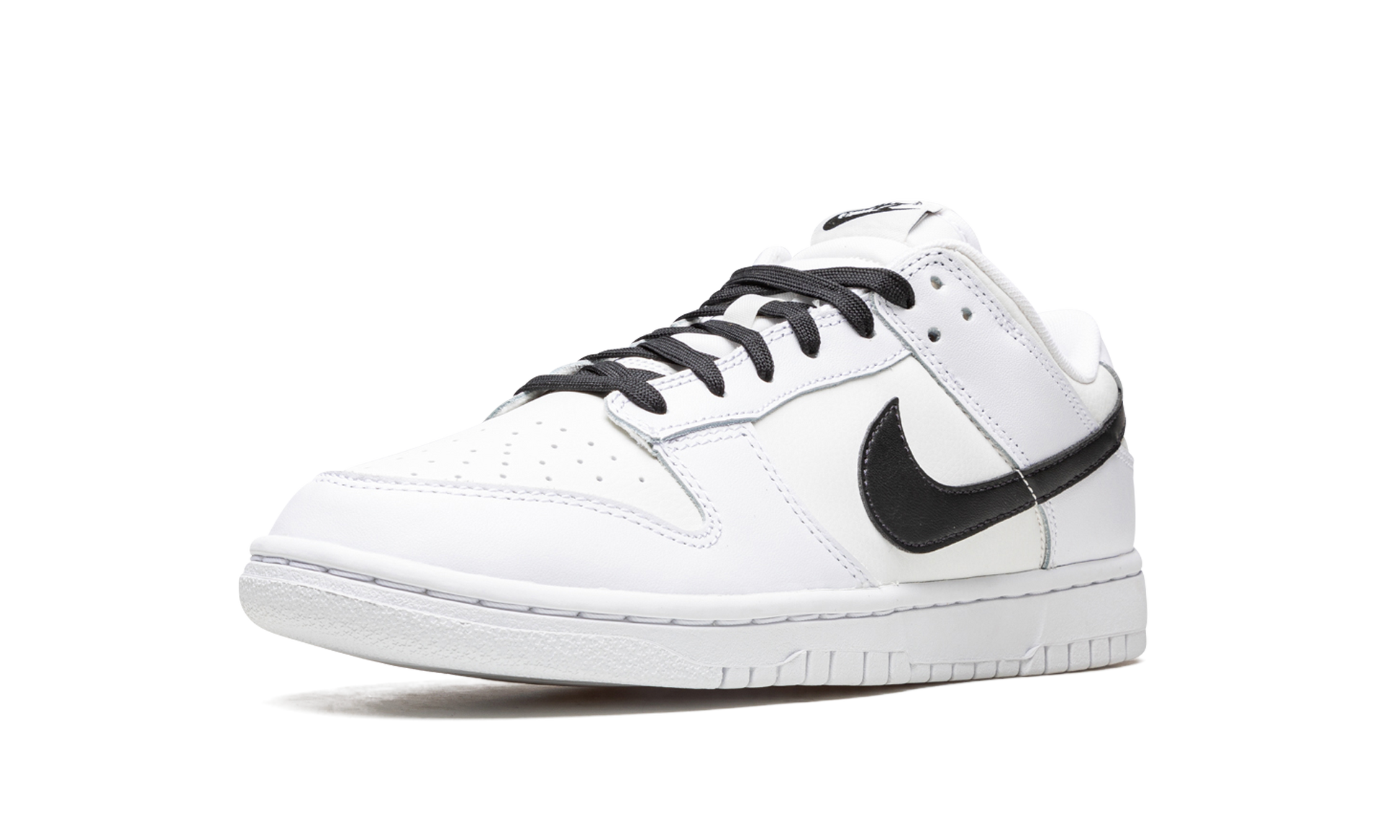 Dunk Low Retro "Reverse Panda"