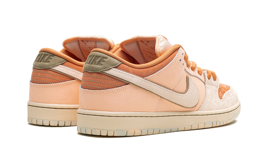 Nike SB Dunk Low Pro PRM "Guava Ice"