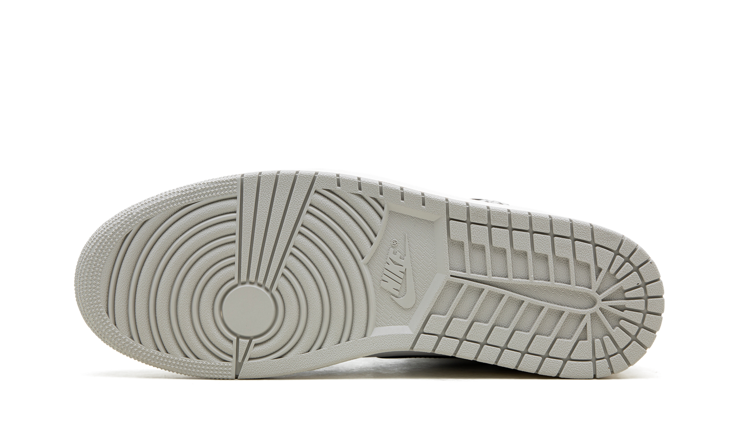 Air Jordan 1 High OG "White Cement"