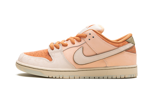 Nike SB Dunk Low Pro PRM "Guava Ice"