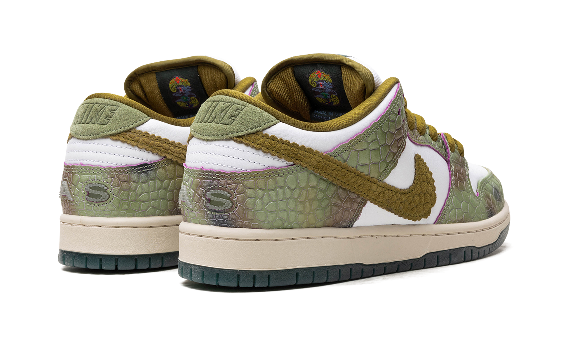 SB Dunk Low "Alexis Sablone - Chameleon"