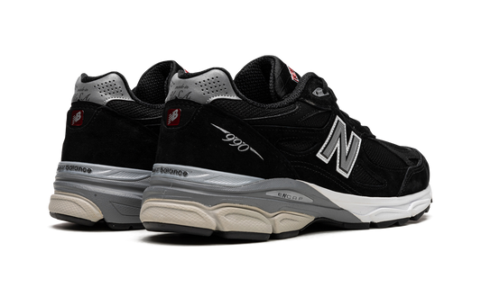 990v3 "Black / White"