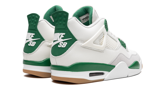 Air Jordan 4 Retro SB "Pine Green"