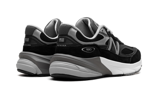 990v6 "Black / Silver"