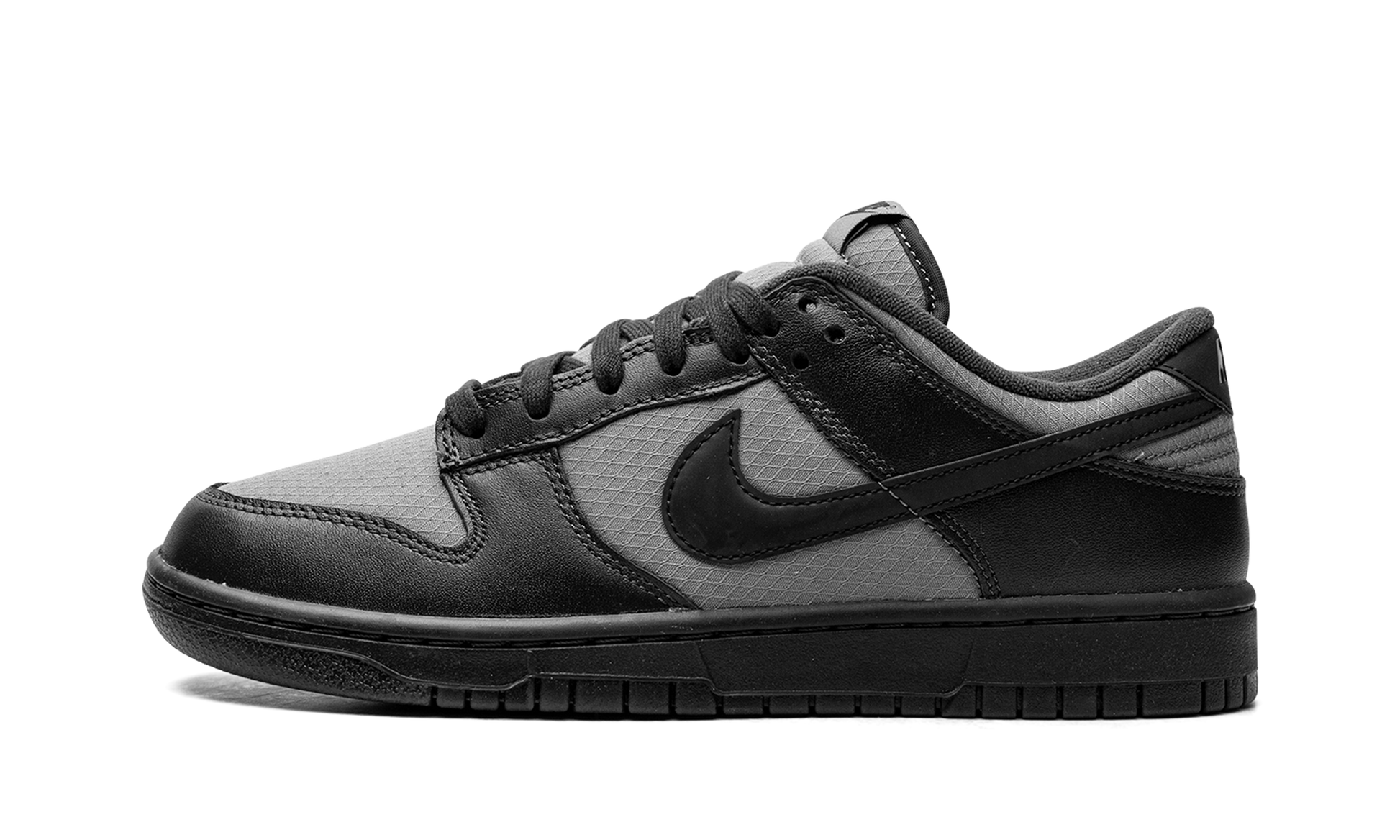 Dunk Low Retro SE "Off Noir Smoke Grey"