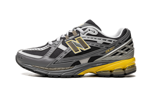 1906U "Castlerock Ginger Lemon"