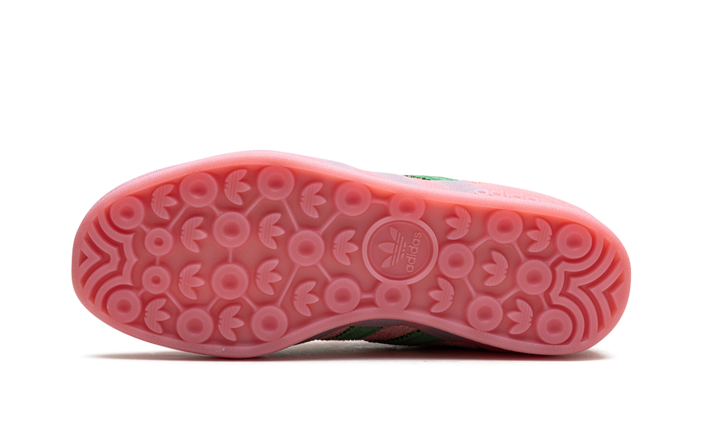 Gazelle Indoor WMNS "Semi Pink Spark Preloved Scarlet"