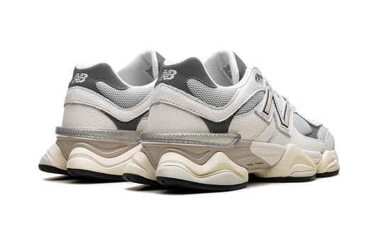 9060 "Sea Salt Castlerock"