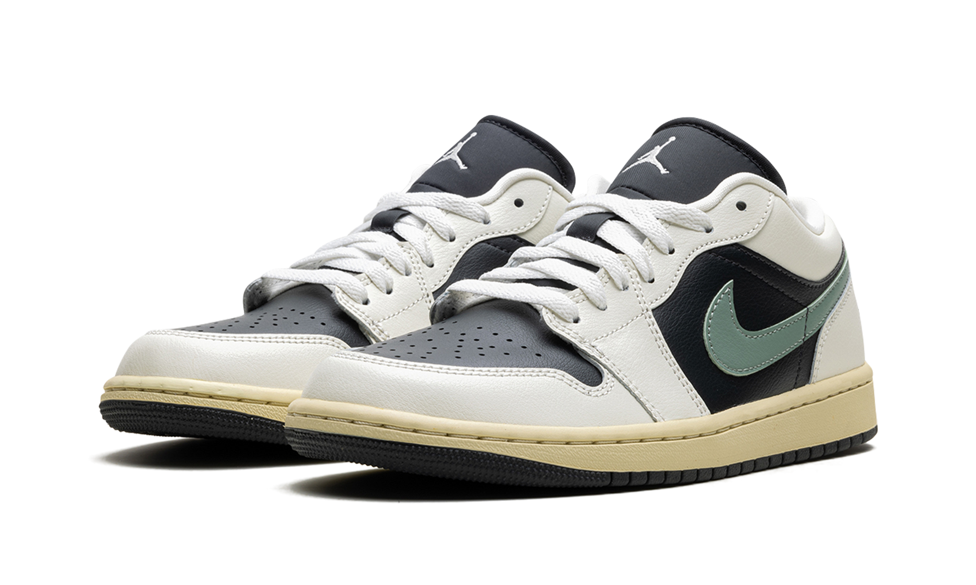 Air Jordan 1 Low WMNS "Jade Smoke"