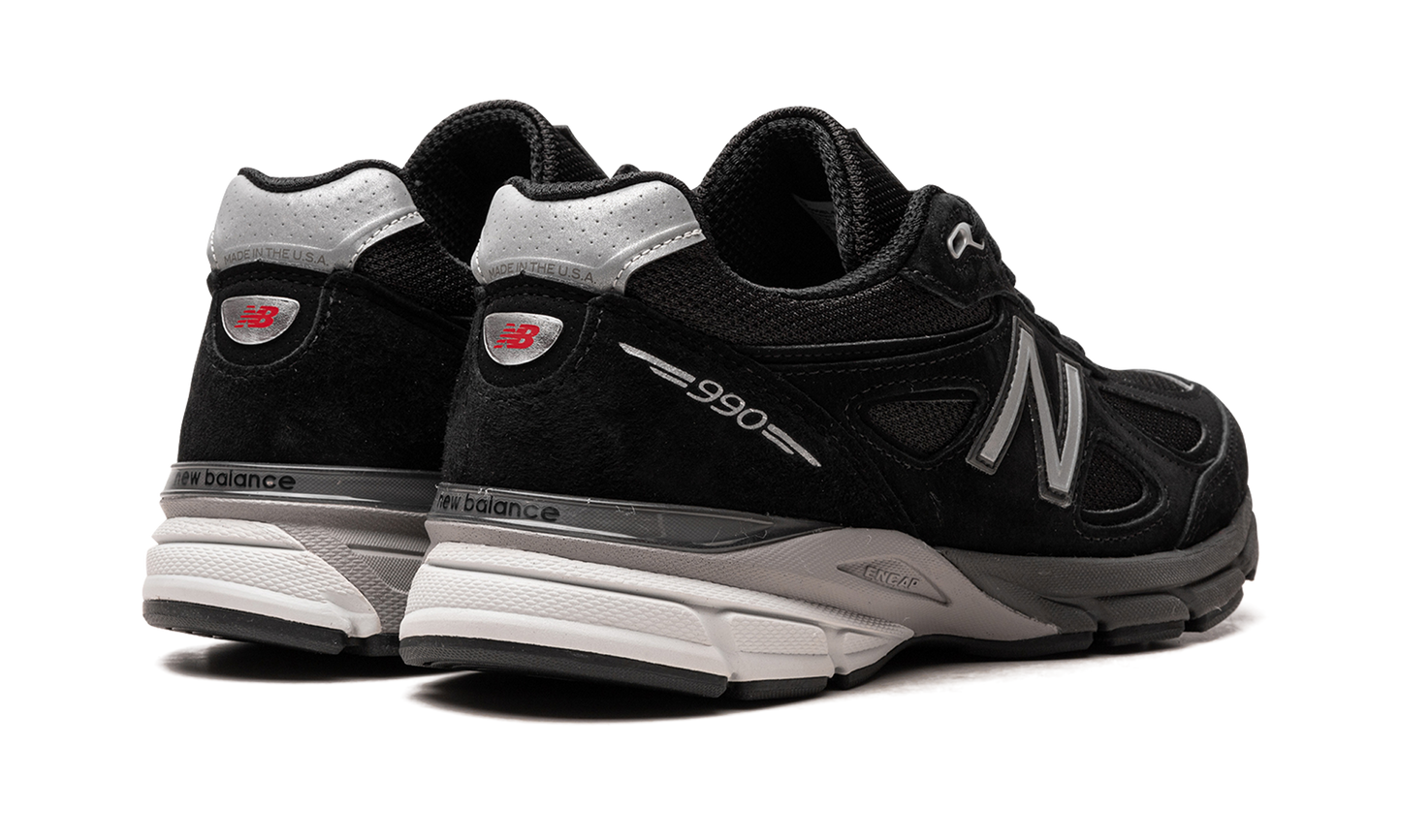 990v4 "Made In USA - Black / Silver"