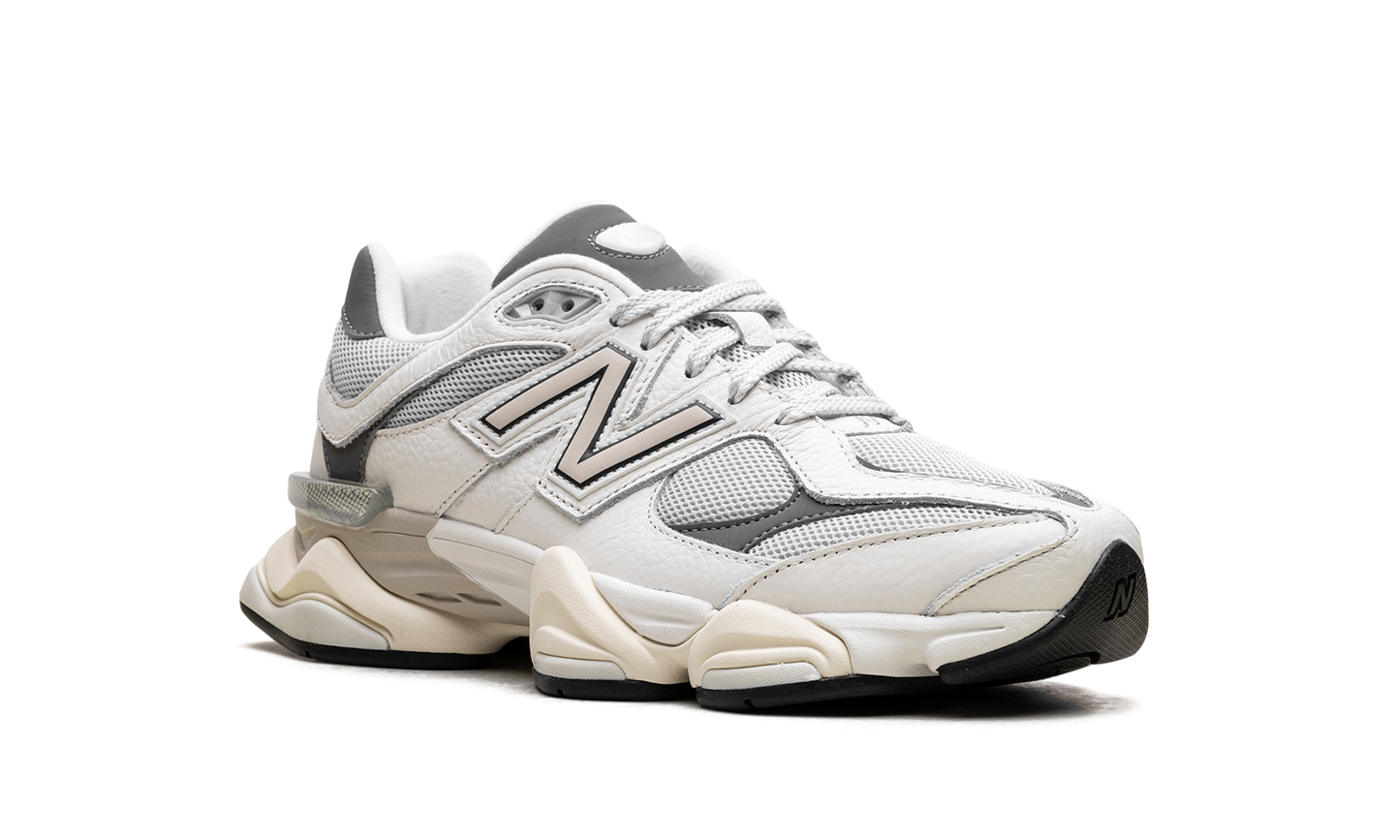 9060 "Sea Salt Castlerock"