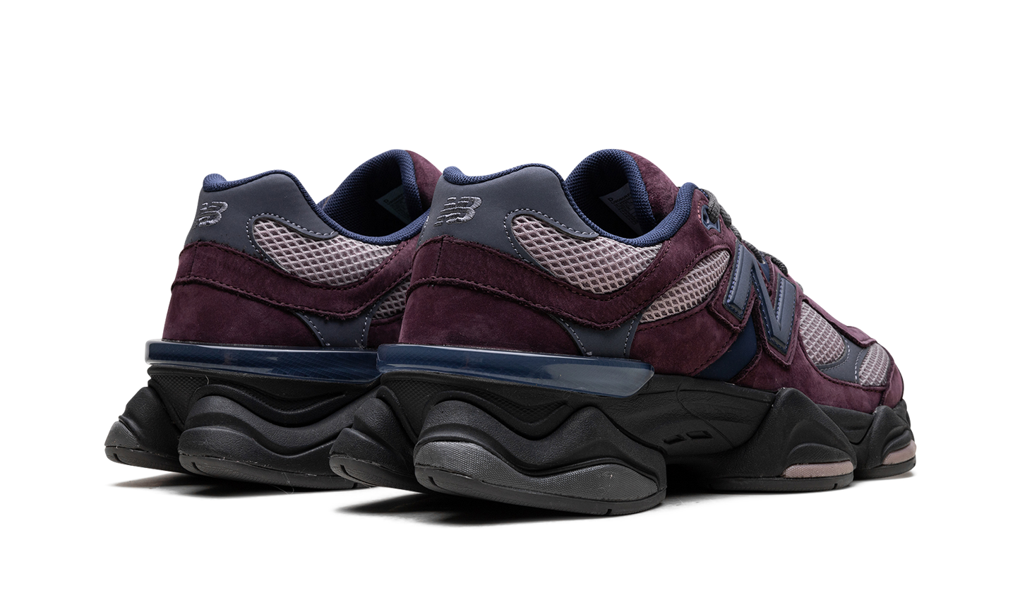 9060 "Plum Brown Ice Wine"