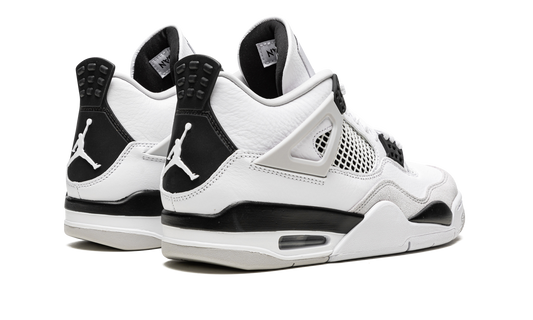 Air Jordan 4 Retro "Military Black"