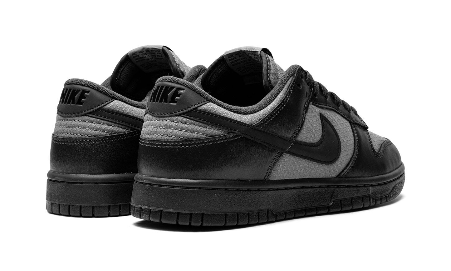 Dunk Low Retro SE "Off Noir Smoke Grey"