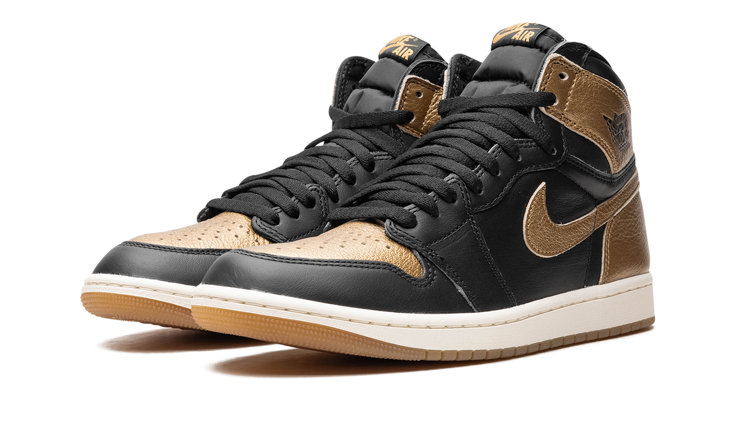 Air Jordan 1 "Metallic Gold"