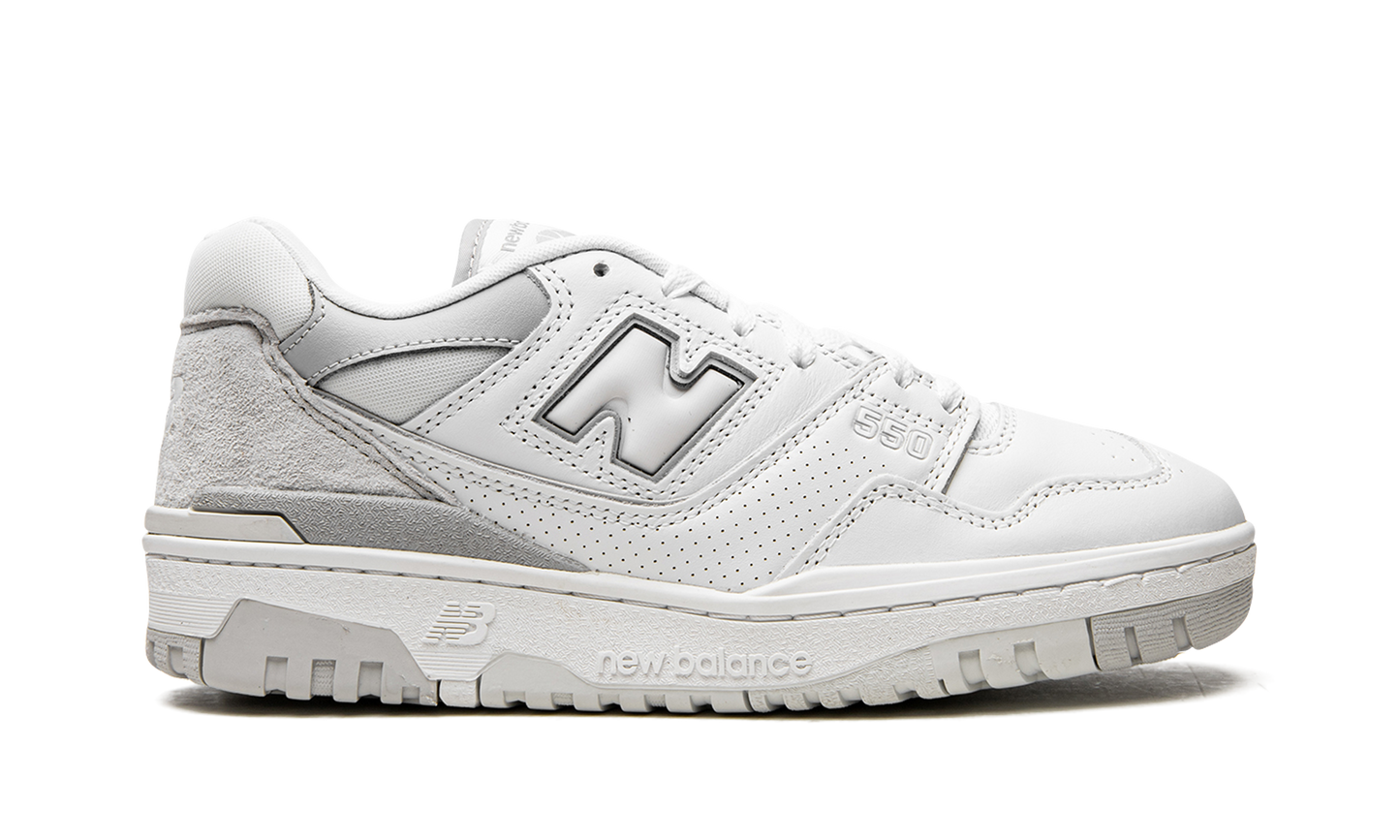 550 WMNS "White Rain Cloud"