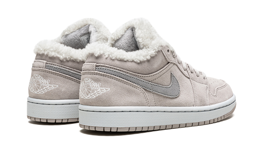 AIR JORDAN 1 LO SE WMNS "Sherpa Fleece"