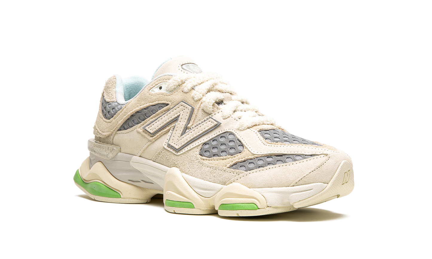 9060 "Bricks and Wood"