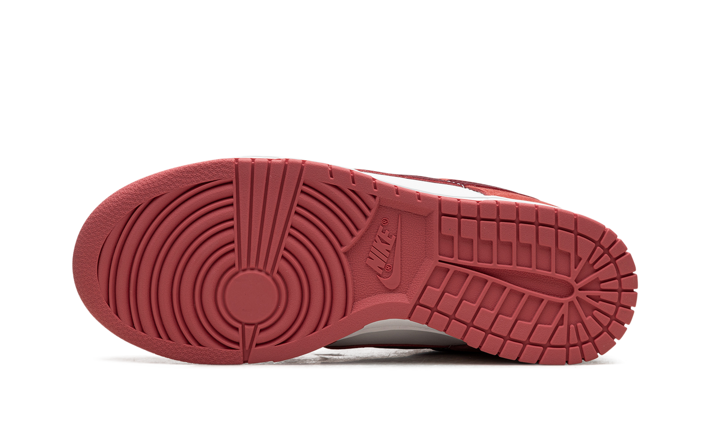 DUNK LOW WMNS "Valentine's Day"