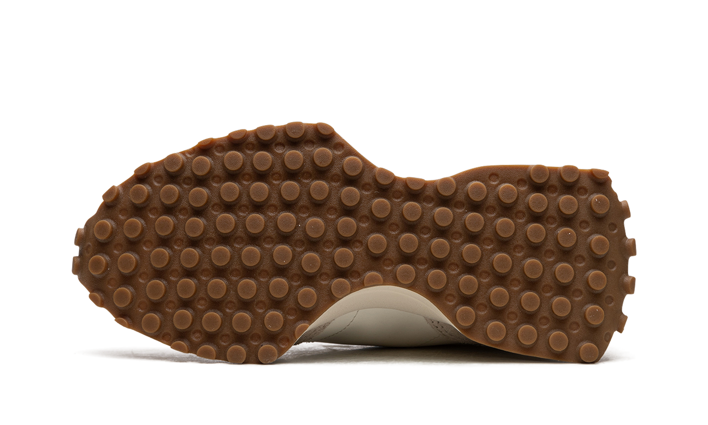 327 WMNS "Moonbeam Classic Burgundy"