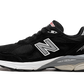 990v3 "Black / White"