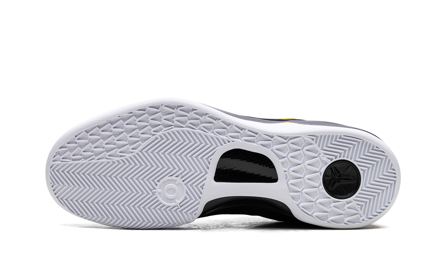 Kobe 8 Protro "Lakers Away"