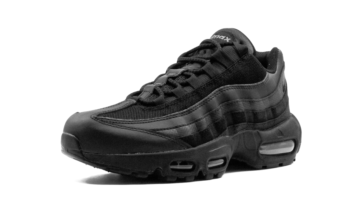 Air Max 95 Essential "Triple Black"