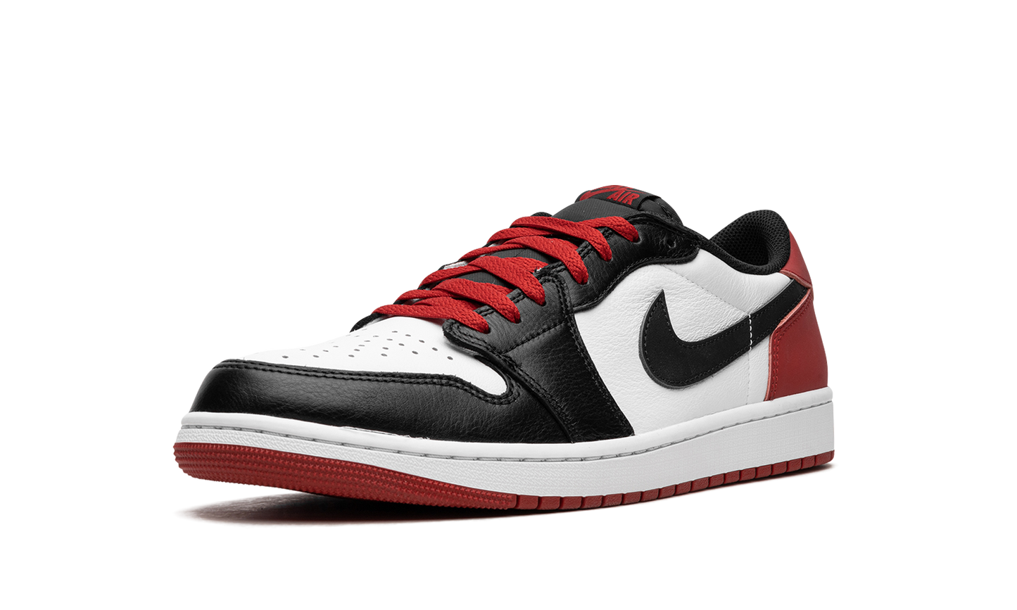 Air Jordan 1 Low OG "Black Toe 2023"