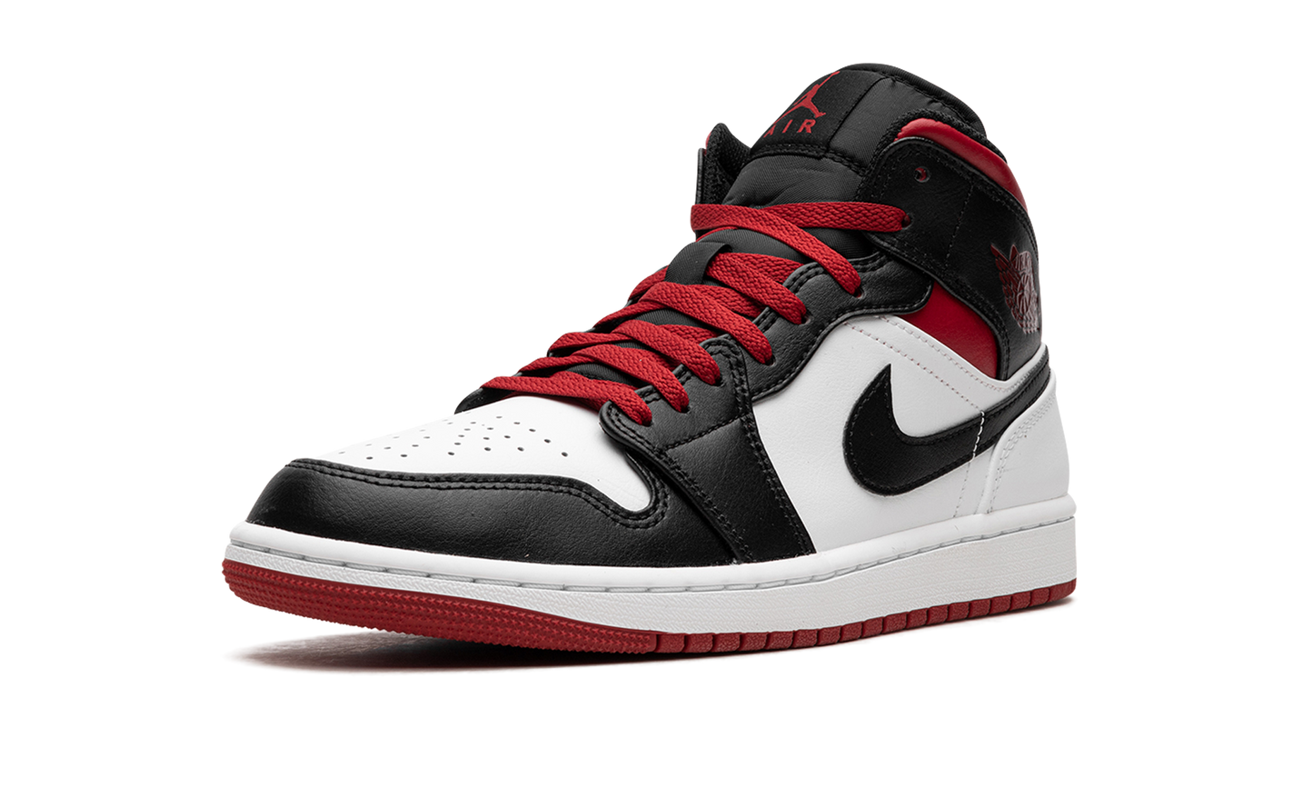 Air Jordan 1 Mid "Gym Red Black Toe"