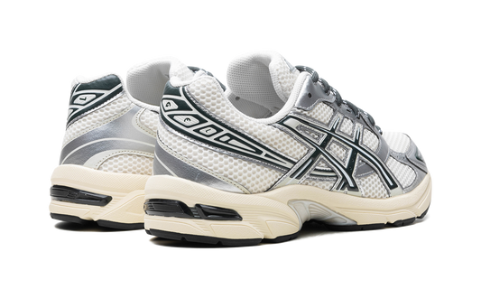 Gel 1130 "Kith - Cream Scarab"