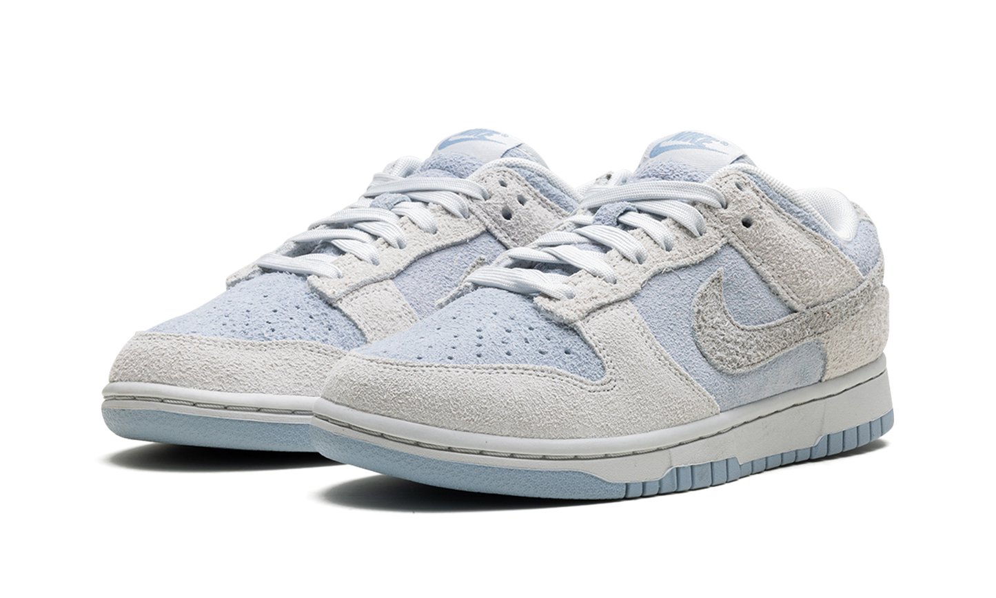 DUNK LOW WMNS "Suede - Photon Dust / Light Armory Blue"