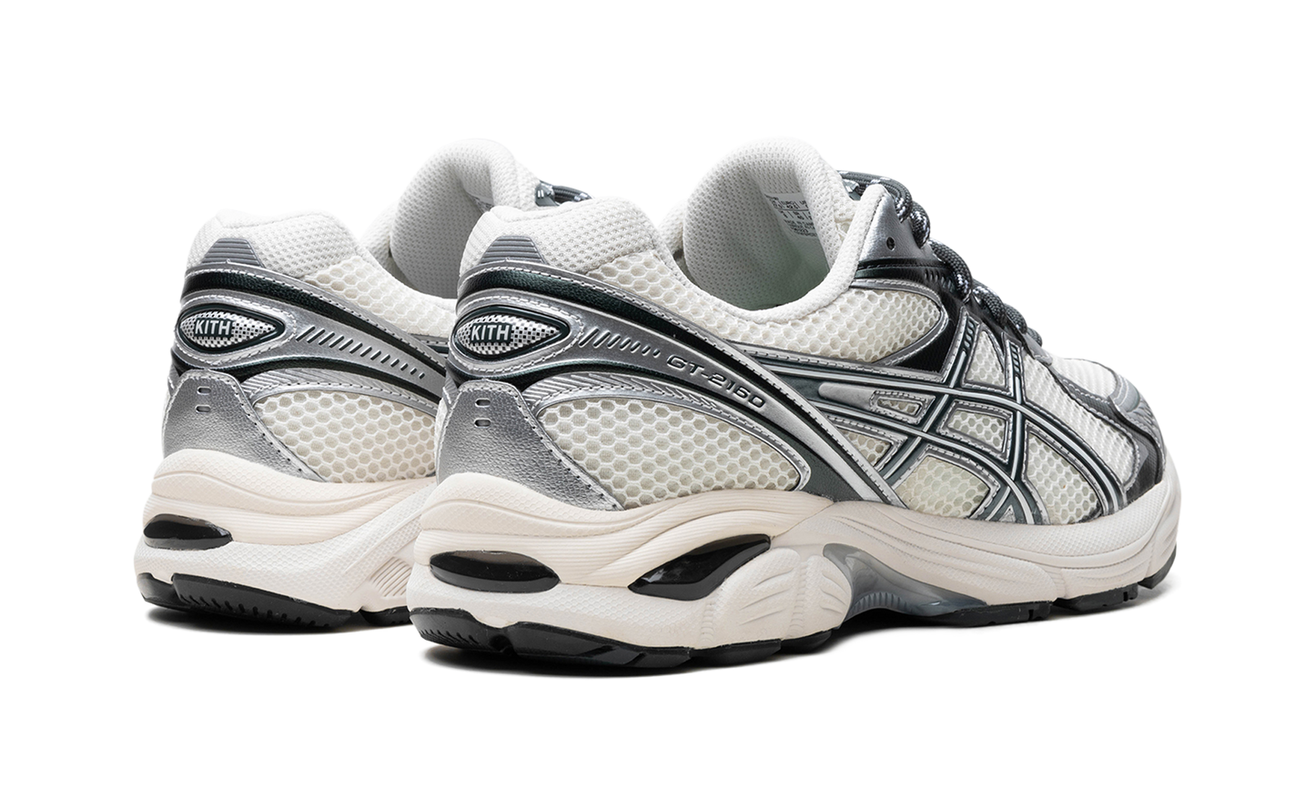 GT 2160 "Kith - Cream Scarab"