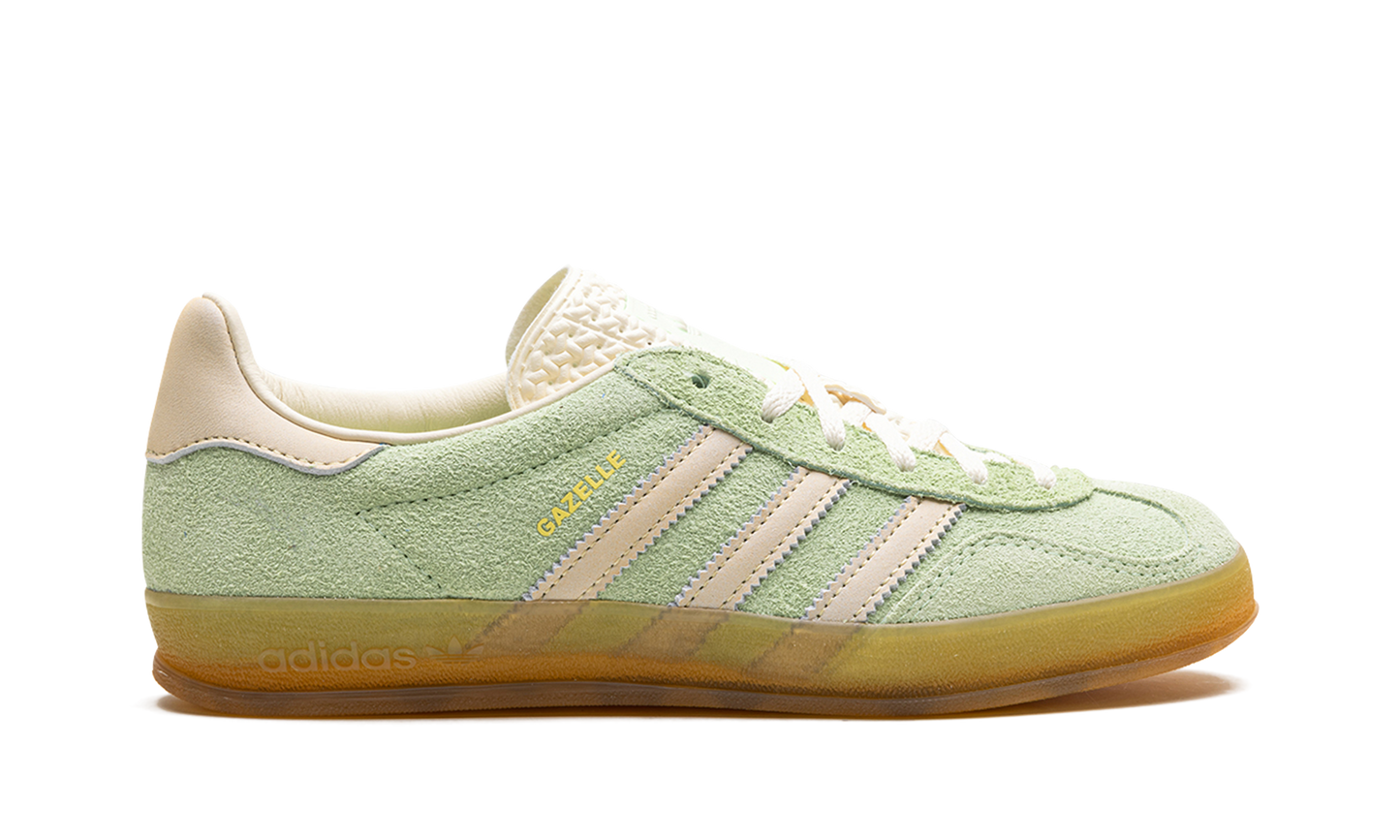 GAZELLE INDOOR WMNS "Semi Green Spark"