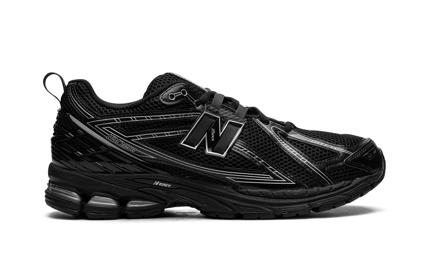 1906R "Black / Silver"