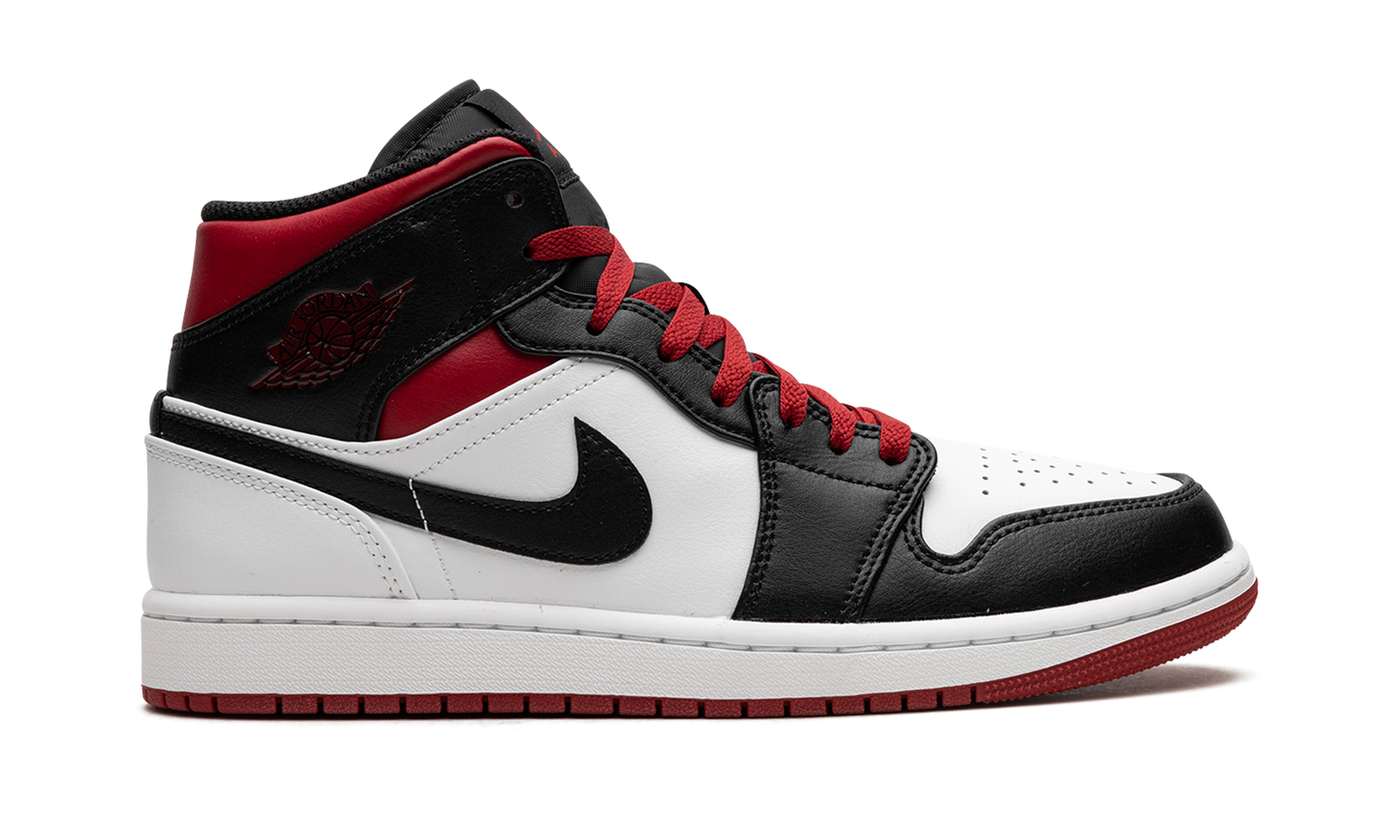Air Jordan 1 Mid "Gym Red Black Toe"