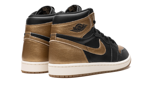 Air Jordan 1 "Metallic Gold"