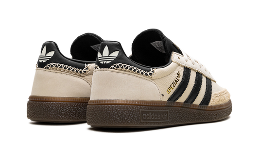 Handball Spezial WMNS "Wonder White Black"