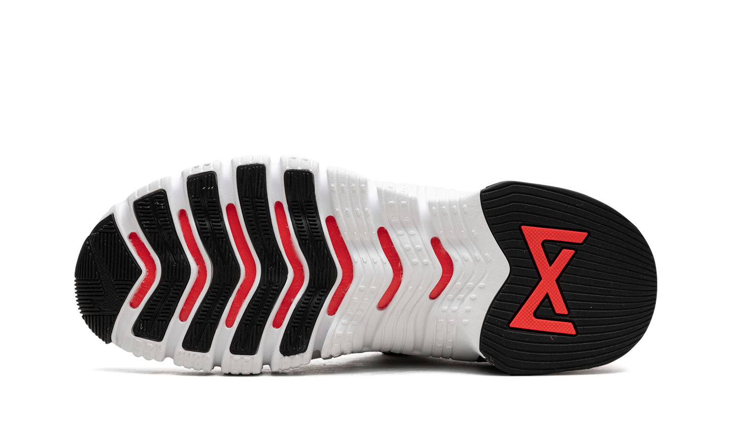 Free Metcon 5 "White Bright Crimson"