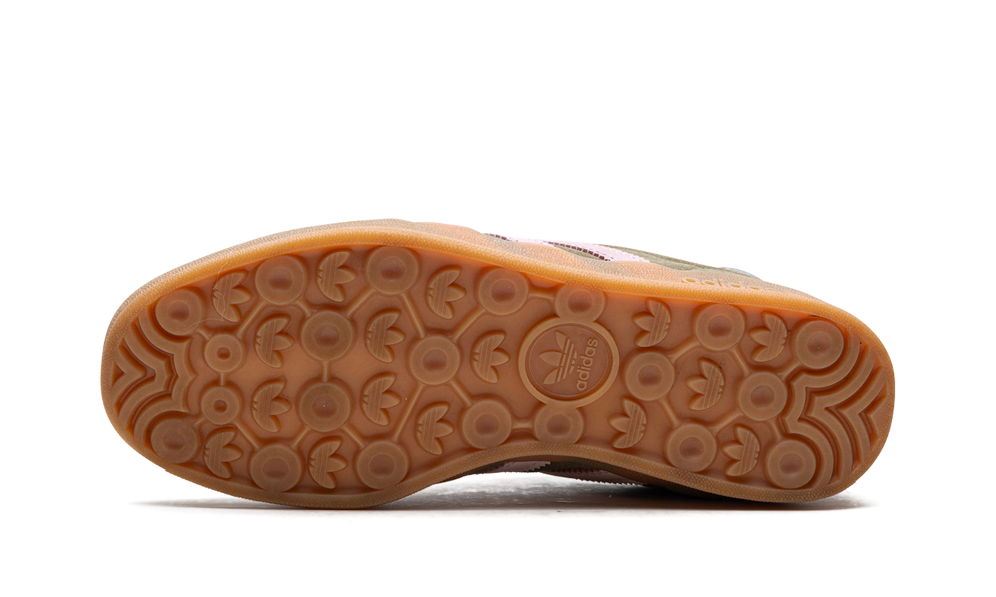 Gazelle Indoor WMNS "Focus Olive"