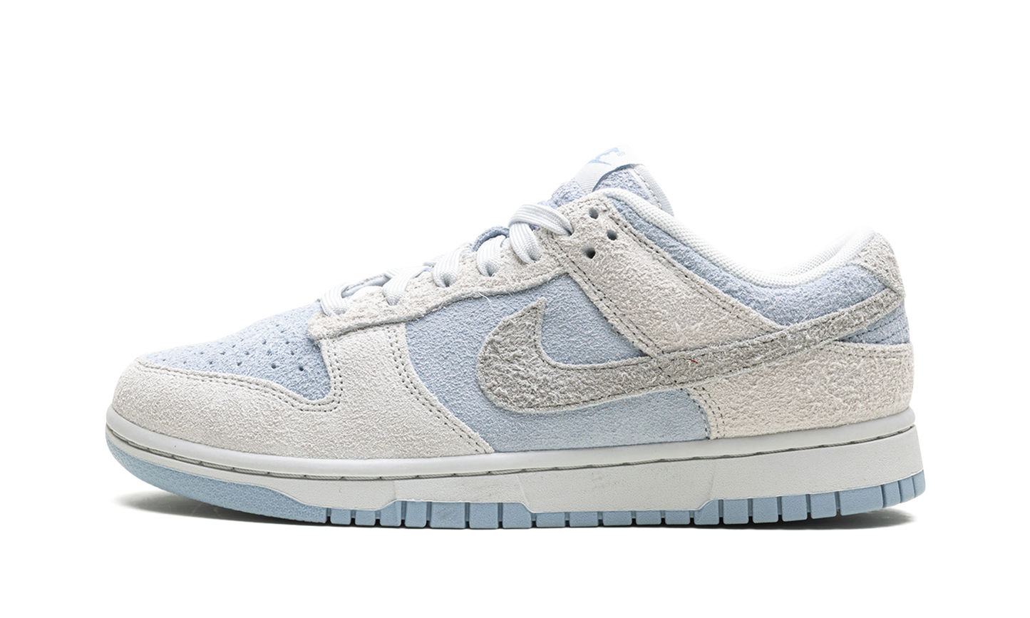 DUNK LOW WMNS "Suede - Photon Dust / Light Armory Blue"