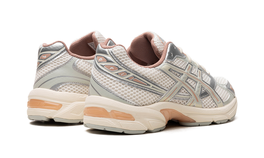 GEL-1130 WMNS "Cream / Light Sage"