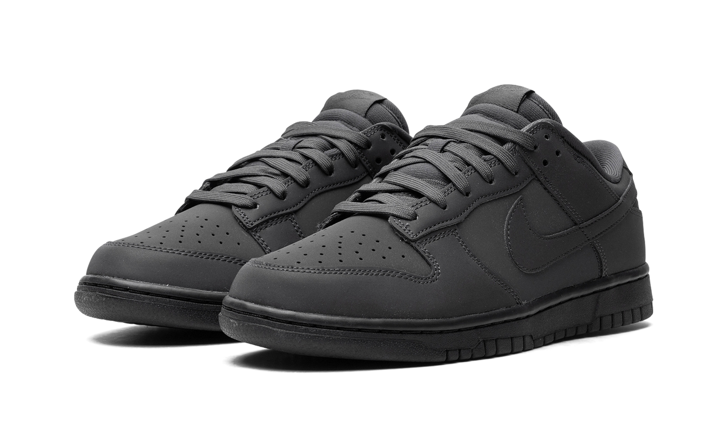 DUNK LOW WMNS "Cyber"