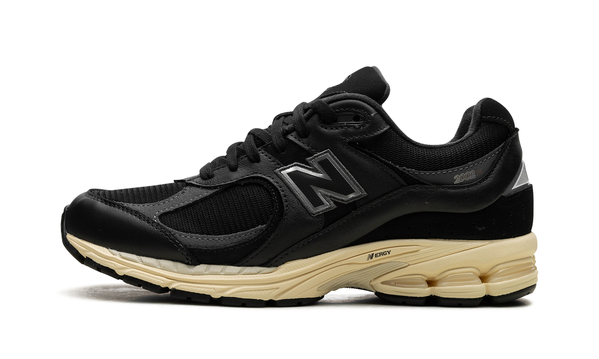 M2002R "Vintage Black White"