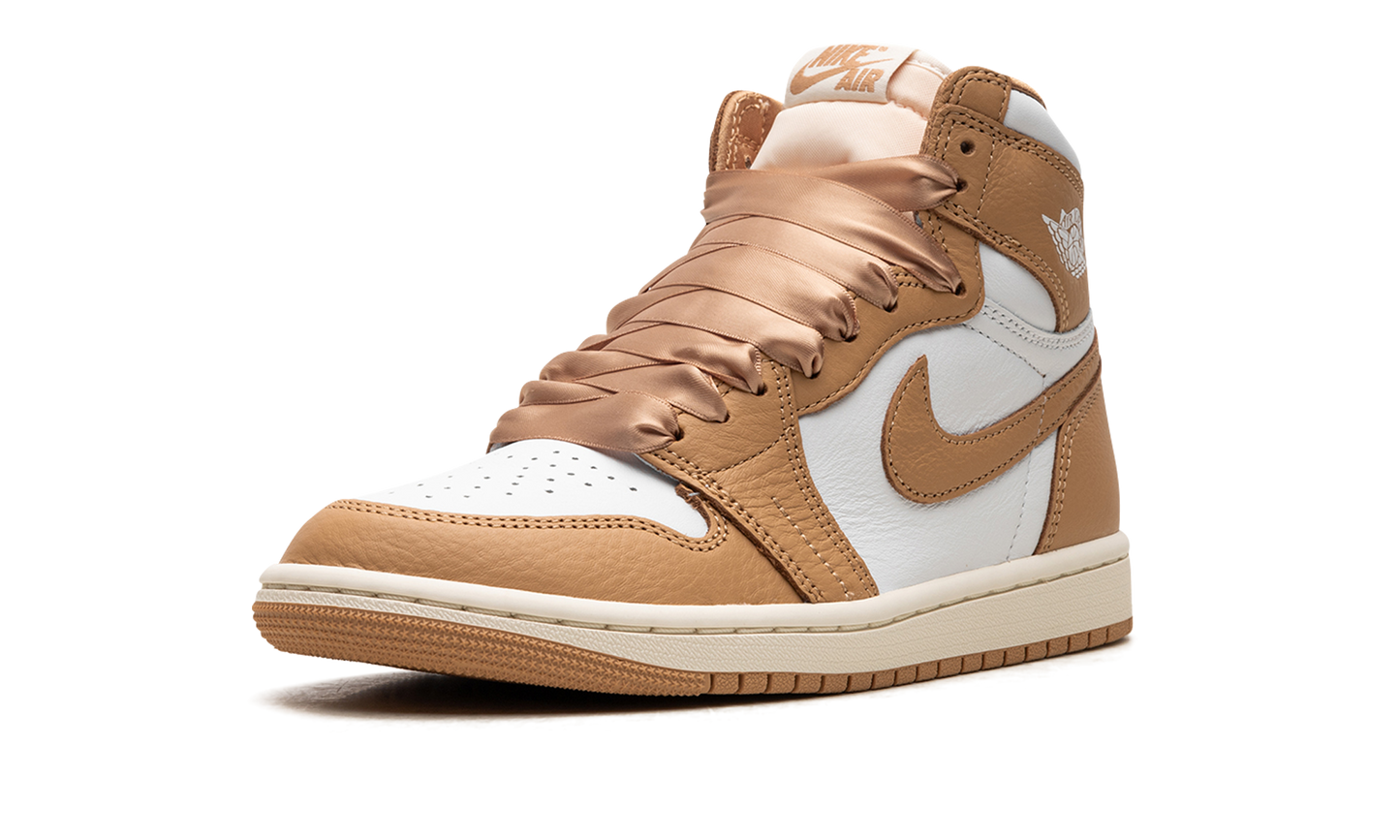 AIR JORDAN 1 RETRO HIGH OG WMNS "Praline"