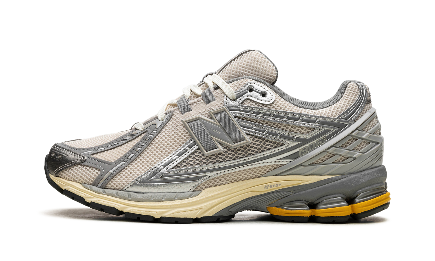 1906R "Metallic Silver Yellow"