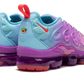 AIR VAPORMAX PLUS WMNS "Multigradient"