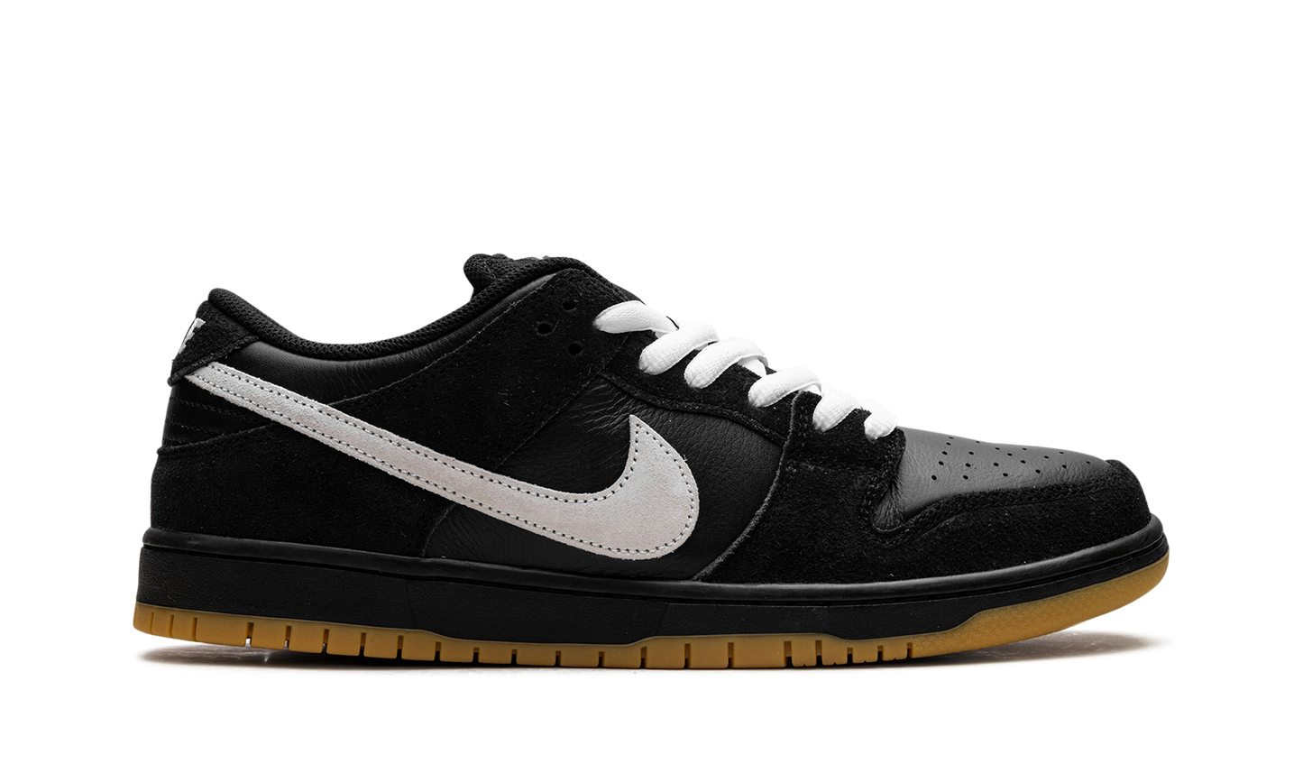 Dunk Low Pro SB "Black White Gum"