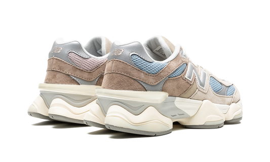 9060 "Sea Salt/Blue"